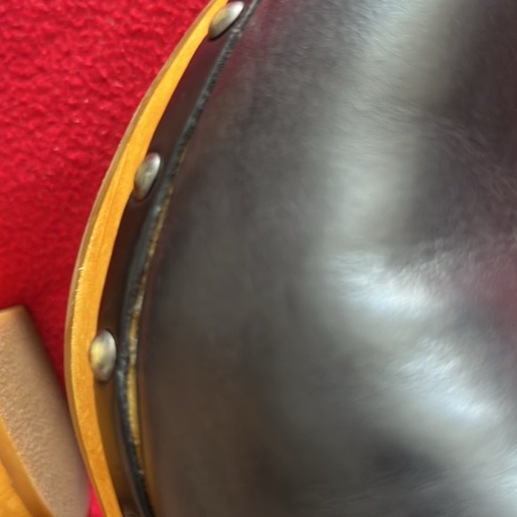 UGG size 7 - Picture 17 of 17